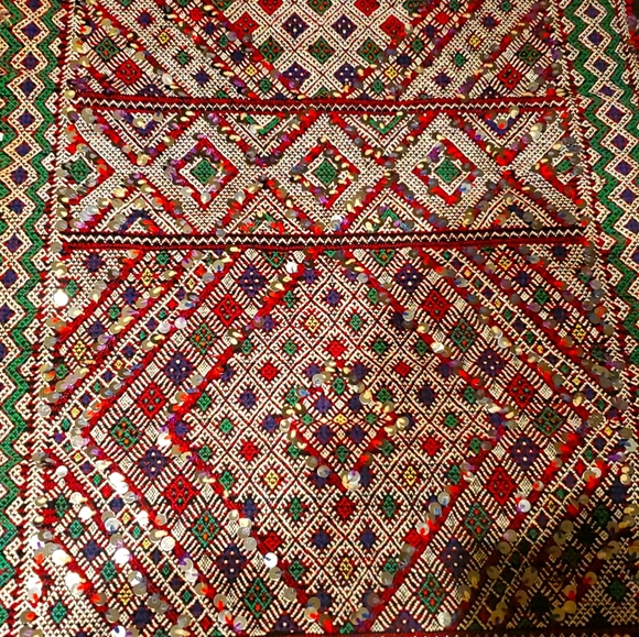 VINTAGE MOROCCAN RUGS - Picture 2 of 5